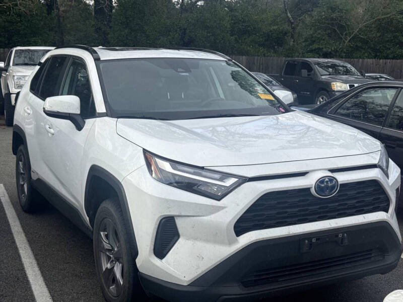 2022 Toyota RAV4 Hybrid XLE