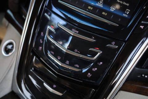 2017 Cadillac Escalade Luxury