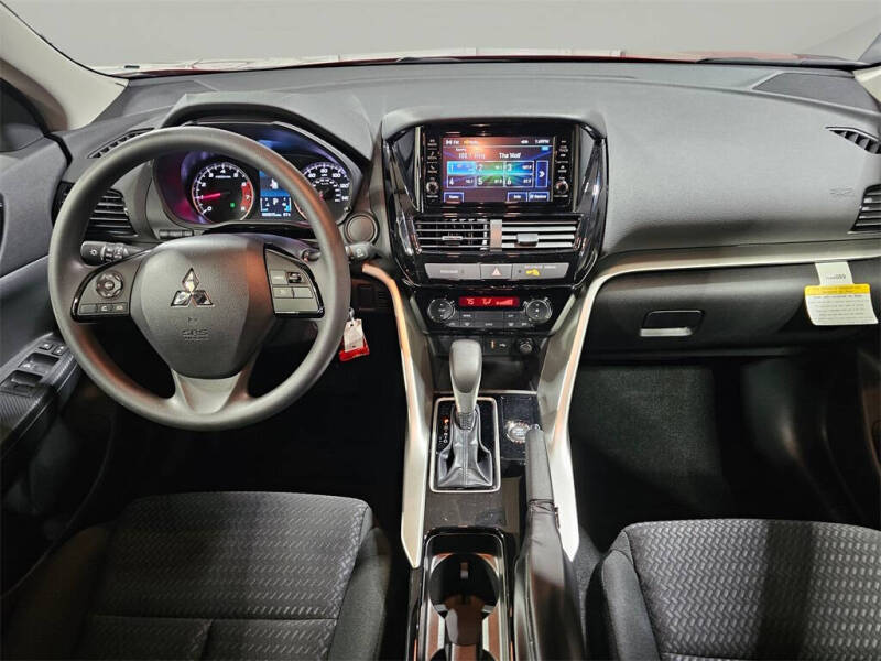 2024 Mitsubishi Eclipse Cross ES