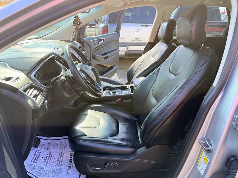 2019 Ford Edge Titanium