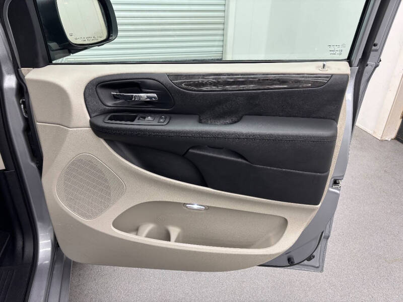 2017 Dodge Grand Caravan SE