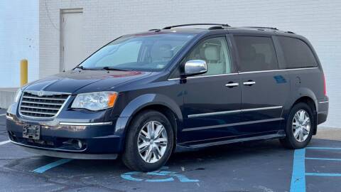 2008 Chrysler Town and Country for sale at Carland Auto Sales INC. in Portsmouth VA