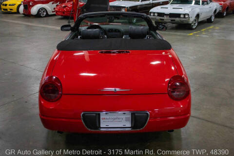 2002 Ford Thunderbird Deluxe