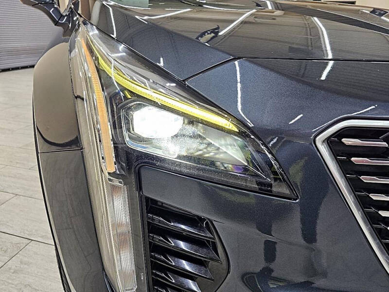 2019 Cadillac XT4 Premium Luxury