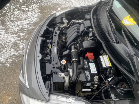 2019 Nissan Versa S Plus