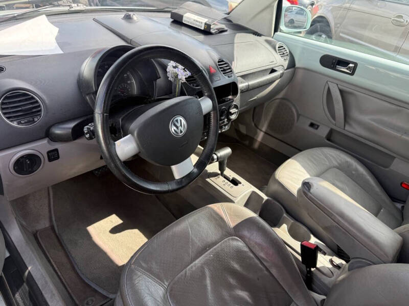2006 Volkswagen New Beetle Convertible 2.5