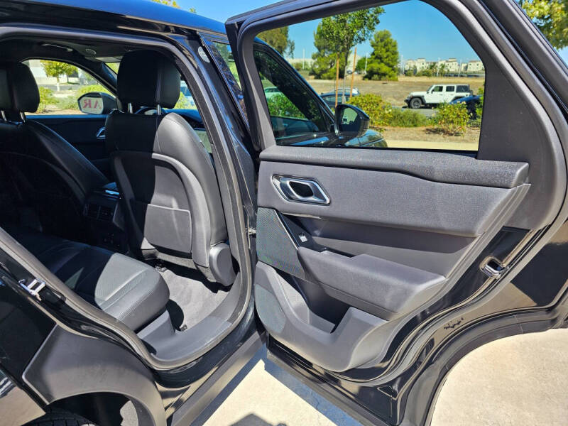 2025 Land Rover Range Rover Velar P250 Dynamic SE