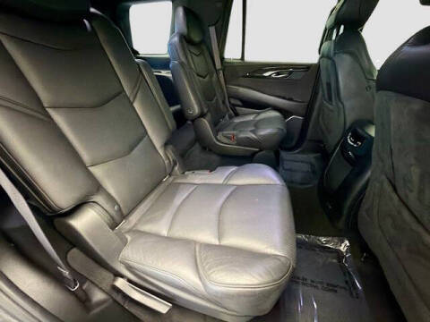 2016 Cadillac Escalade Platinum