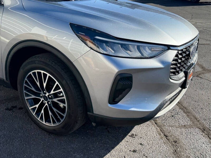 2023 Ford Escape Hybrid Active