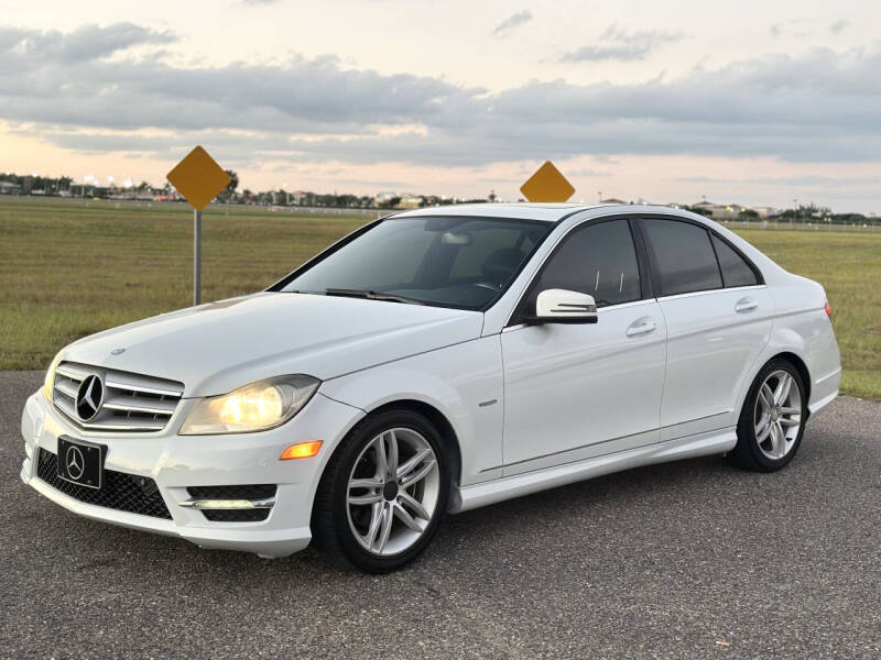 2012 Mercedes-Benz C-Class C250 Sport's photo