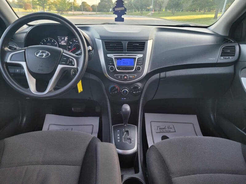 2014 Hyundai Accent GS