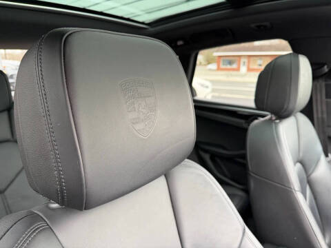 2019 Porsche Macan S