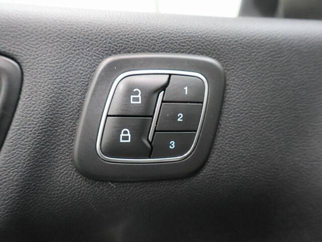 2021 Ford Escape Plug-In Hybrid Titanium