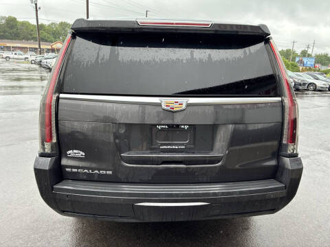 2017 Cadillac Escalade ESV Luxury