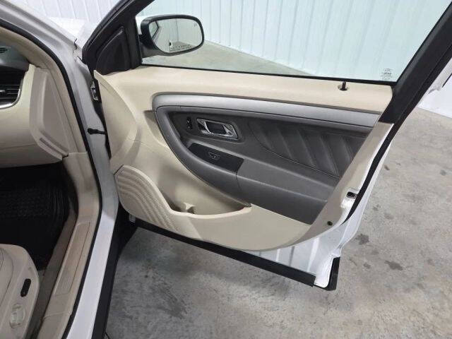 2011 Ford Taurus SEL