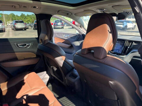 2019 Volvo XC60 T5 Momentum
