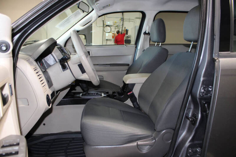 2011 Ford Escape XLS
