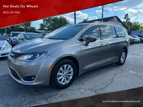 2018 Chrysler Pacifica for sale at Hot Deals On Wheels in Tampa FL