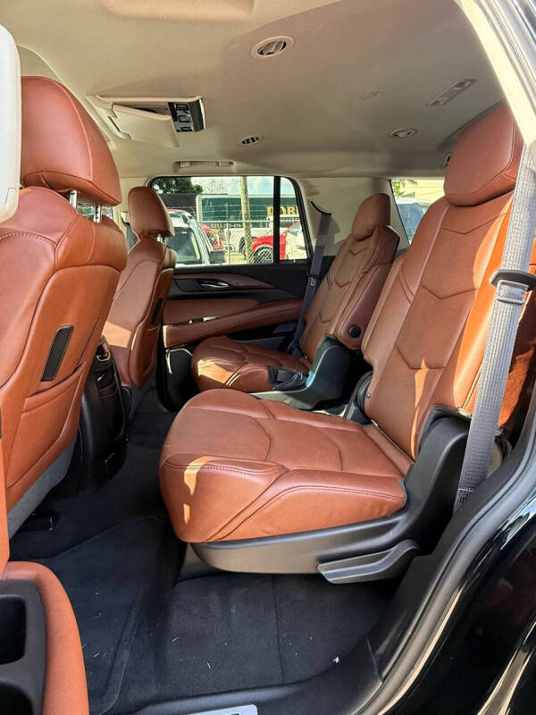 2015 Cadillac Escalade Luxury