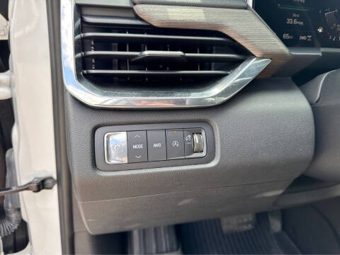 2025 GMC Acadia Denali