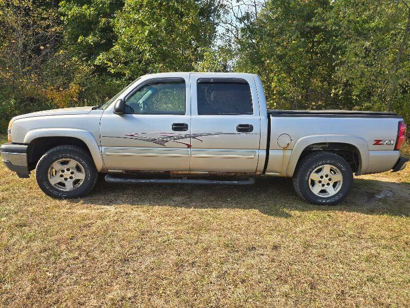 2005 Chevrolet Silverado 1500 for sale at Expressway Auto Auction in Howard City MI