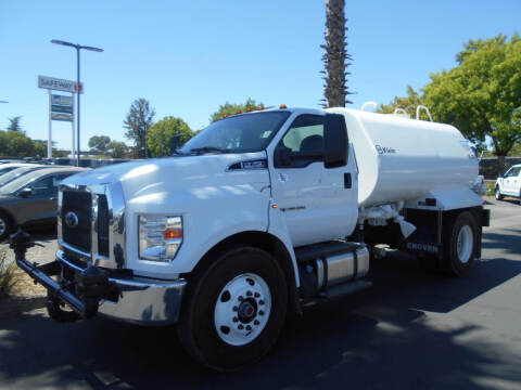 2023 Ford F-750 Super Duty