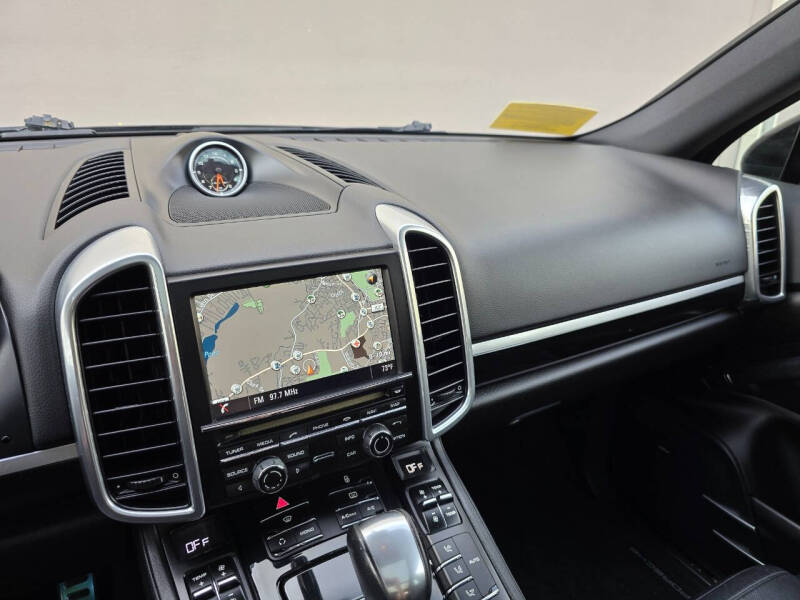 2013 Porsche Cayenne S