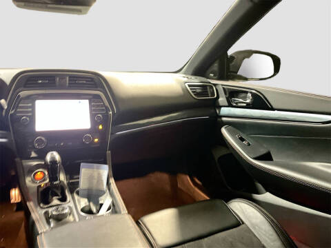 2023 Nissan Maxima 3.5 SR