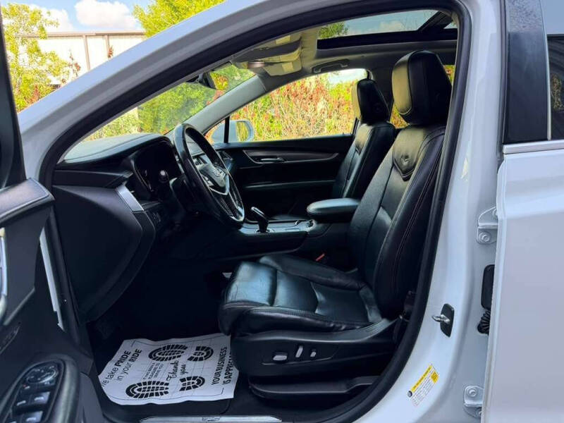 2017 Cadillac XT5 Luxury