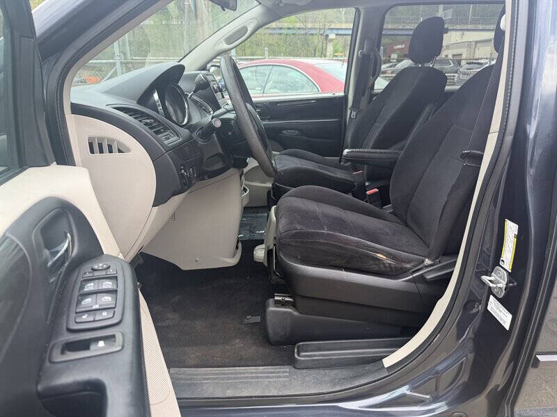 2013 Dodge Grand Caravan SE