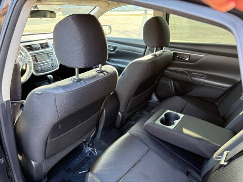 2016 Nissan Altima 2.5 SR