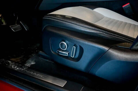 2022 Land Rover Discovery Sport P250 SE R-Dynamic