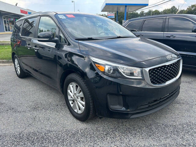 2018 Kia Sedona for sale at BARRETT & SONS in Milledgeville, GA