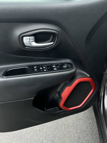 2018 Jeep Renegade Trailhawk