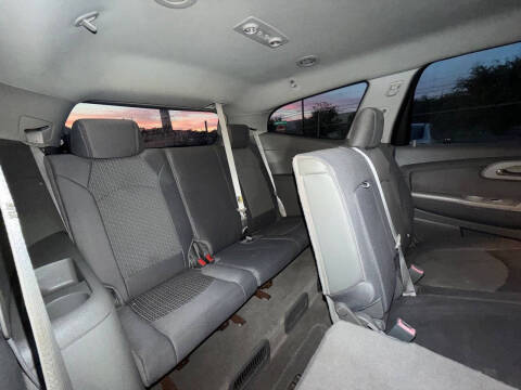 2010 Chevrolet Traverse LS