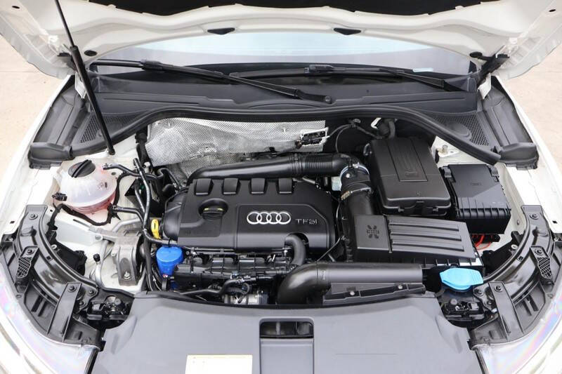 2015 Audi Q3 2.0T Premium Plus