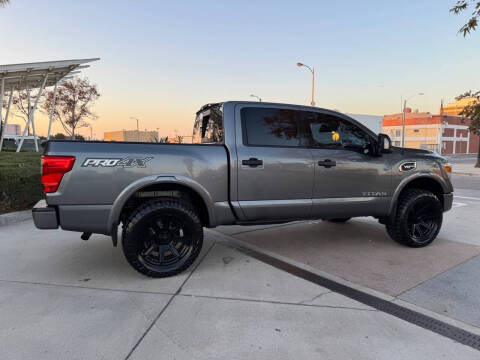 2017 Nissan Titan PRO-4X