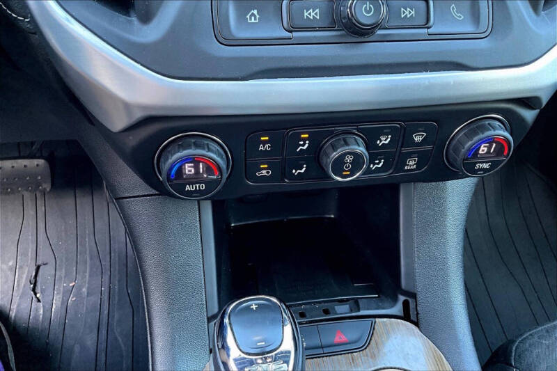 2018 GMC Acadia SLE-1