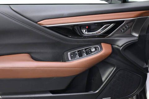 2022 Subaru Outback Touring XT