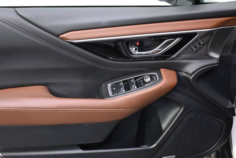 2022 Subaru Outback Touring XT