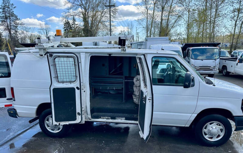 2010 Ford E-Series E-250