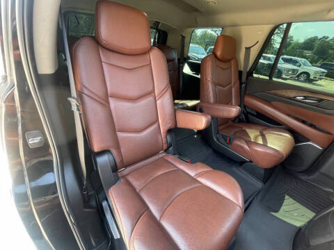 2018 Cadillac Escalade Luxury