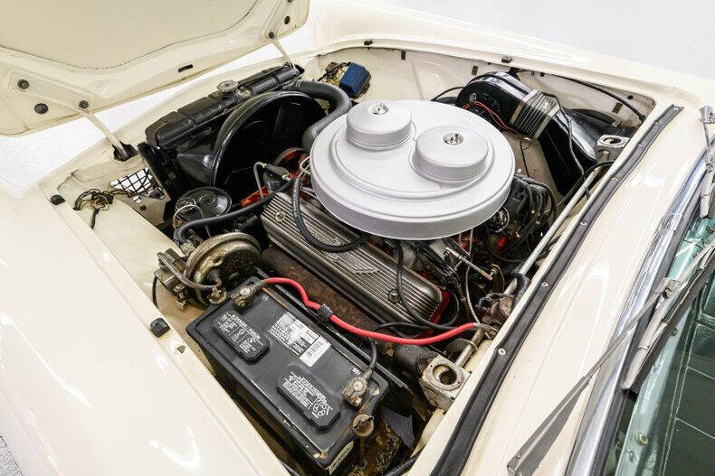 1957 Ford Thunderbird