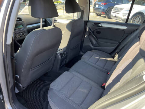 2012 Volkswagen Golf 2.5L PZEV