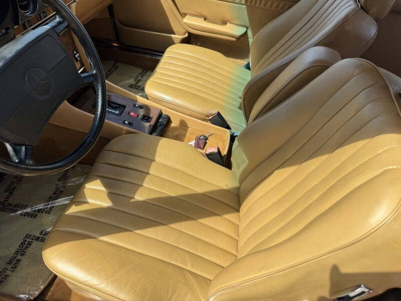 1987 Mercedes-Benz 560-Class 560 SL