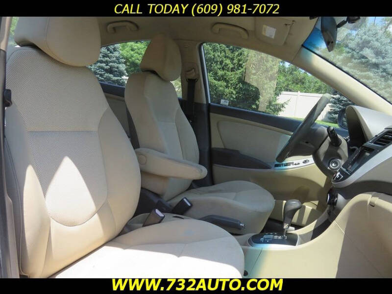 2012 Hyundai Accent GLS