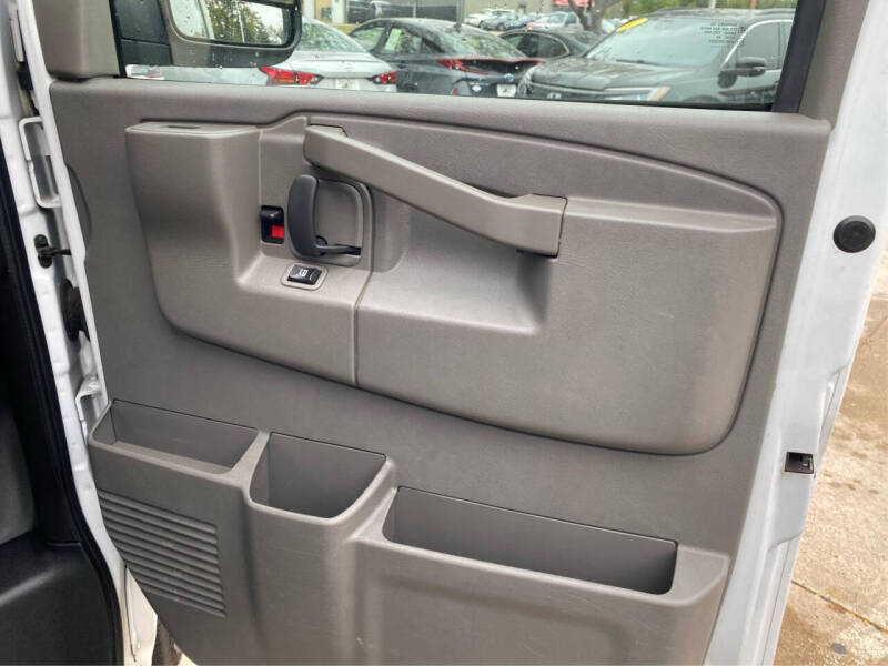 2020 Chevrolet Express 2500