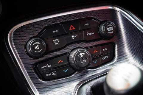 2015 Dodge Challenger R/T Plus