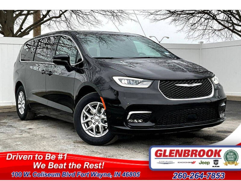 2025 Chrysler Pacifica for sale at Glenbrook Dodge Chrysler Jeep Ram and Fiat in Fort Wayne IN