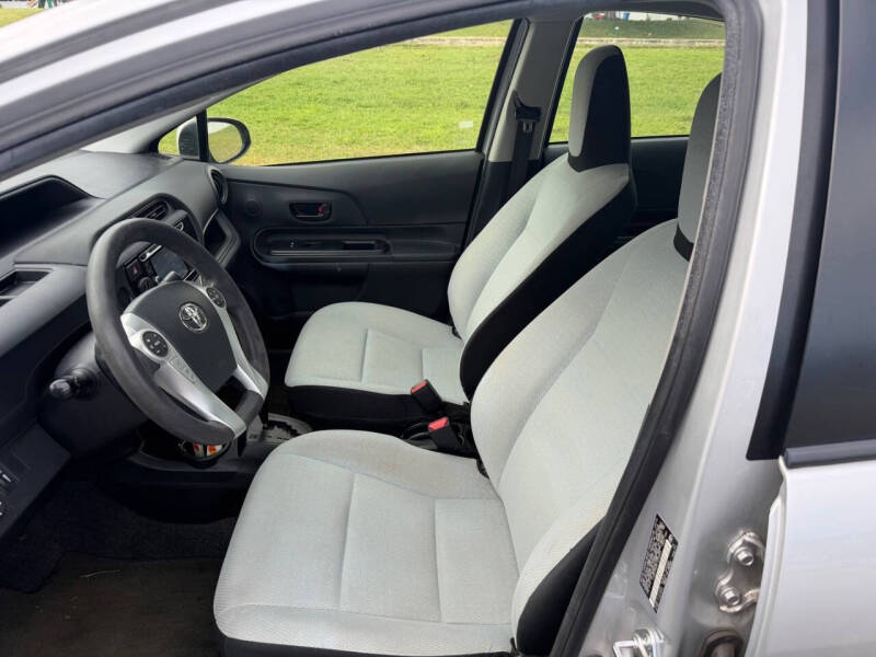 2015 Toyota Prius c Two